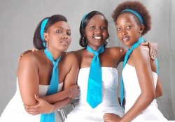Gushaka umugabo k’umwe muribo bitumye Blessed Sisters isigaye igizwe na 2