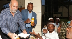 Abayobozi ba Airtel Rwanda basangiye IFTAR n’Abayisilamu mu Musigiti wa Al-Fatiha Nyamirambo