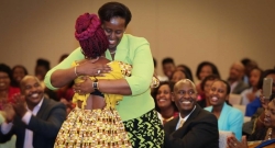 Diana Teta yishimiwe bikomeye i Washington, Jeannette Kagame nawe amwereka urugwiro (Amafoto)