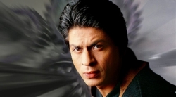Shah Rukh Khan yafatiwe ku kibuga cy’indege muri Amerika