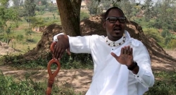 Kagabo Prince arasaba abakristo bo mu Rwanda kwimakaza injyana gakondo mu itorero rya Kristo-VIDEO