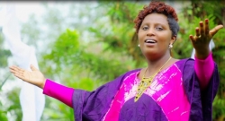 Musanze: Maman Safi yashyize hanze amashusho y'indirimbo 'Mungu wangu' yakoranye na Jamy Beauty-VIDEO