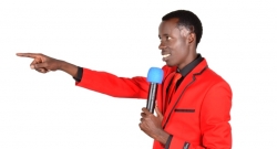 Rev Kavamahanga uyobora UDEPR mu Rwanda agiye kurushingana n’umukobwa w’umudogiteri