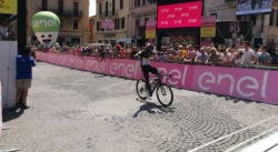 AMAGARE: Areruya Joseph yakoze amateka muri Giro d’Italia 2017