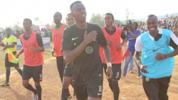 APR FC yatsinze Bugesera FC y’abakinnyi 10, Kanyankore avuga ko umusifuzi yakabije ibihano-AMAFOTO