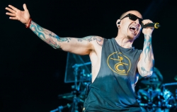 Umuhanzi Chester Bennington (Linkin Park) yitabye Imana
