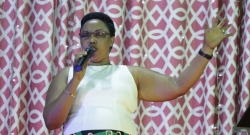 UBUHAMYA: Uko Pastor Umutesi Sarah yize kuragura abyigishijwe n’umupfumu wo muri Uganda