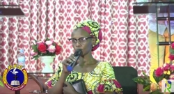 KIGALI: Yahamije ko Imana yamukijije SIDA na Cancer nyuma yo gusengerwa na Prophet Bosco-VIDEO
