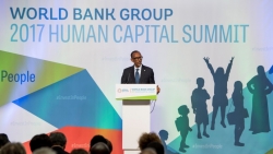   Perezida  Kagame yatanze ikiganiro mu nama yiswe 'Human Capital Summit' irimo kubera muri Amerika