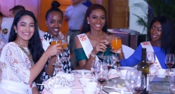 Usibye guhatanira ikamba rya Miss World 2017, Iradukunda Elsa ari no kwigisha abo bahatanye Ikinyarwanda –VIDEO