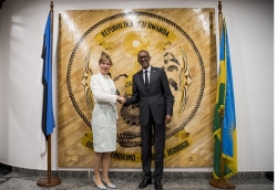 Perezida wa Repubulika Paul Kagame yagiranye ibiganiro na mugenzi we wa Estonia Madamu Kersti Kaljulaid