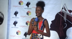 Miss Rwanda 2018: Uwankunda Belinda usanzwe umurika imideri arangamiye kumurika impano ziri mu bana bato