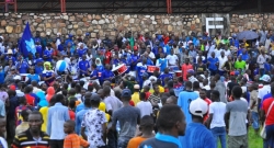 MU MAFOTO 50:  Ibyo utabonye ku mukino Rayon Sports yatsinzemo LLB , Abafana ba Rayon basize inkuru mu Burundi