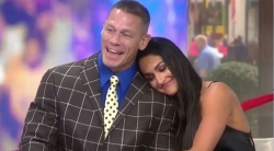 John Cena yemeye kubagwa kugira ngo abyarane na Nikki Bella yihebeye