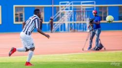 APR FC 2-0 Etincelles FC: Hakizimana Muhadjili yashyikiriye Ndarusanze Jean Claude mu mubare w’ibitego-AMAFOTO