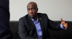 "Nta tegeko rihana ababana batarashakanye mu Rwanda ,Abayobozi ntibakwiye gutoteza abaturage" –Ambasaderi Nduhungirehe