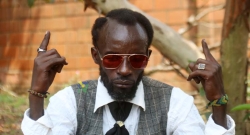 VIDEO: Mako Nikoshwa yashyize ku ibere 'Bonane' ikumbuza bya bihe mu bitaramo bizenguruka u Rwanda ari kunoza