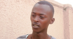 Amarira y’umusore w'umunyempano muri Hiphop wagwatirije inkweto ahatana muri ArtRwanda-Ubuhanzi-VIDEO