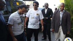 Ronaldinho Gaucho yageze muri Kenya mu ruzinduko rw’iminsi itatu-AMAFOTO