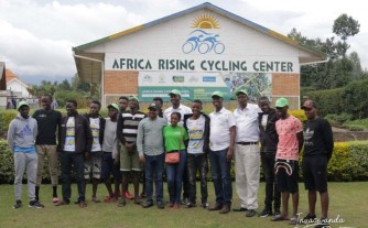 CYCLING: Abanyarwanda bazakina Tour du Rwanda 2019 basuwe na NAEB biciye muri Rwanda Tea-AMAFOTO