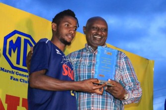Mugheni Kakule Fabrice yatwaye igihembo cya SKOL na MG nk’umukinnyi wa Mata 2019 muri Rayon Sports - AMAFOTO