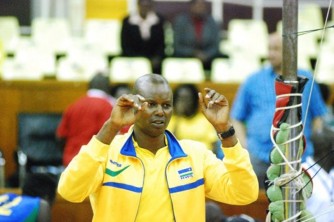 Volleyball: Nyuma yo gutsinda Kenya, Paul Bitok yagaragaje ko hari amahirwe yo kongera amasezerano-AMAFOTO