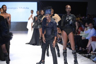 Umu Designer Georges Malelu wambika Beyoncé ari mu bamuritse imideri muri Mercedes Benz Fashion Week Kigali-AMAFOTO