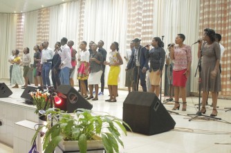 Teen Challenge Rwanda, abanyamerika 25 na Healing Worship Team bahuriye mu gitaramo cyo kurwanya ibiyobyabwenge-AMAFOTO