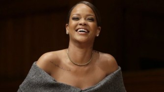 Rihanna agiye gusohora igitabo kivuga ku buzima bwe