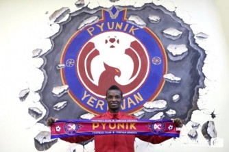 Salomon Nirisarike yazamuriwe umushahara yongera amasezerano muri FC Pyunik