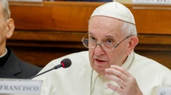Papa Francis yakuriye inzira ku murima abagabo bubatse bashaka kuba abapadiri 