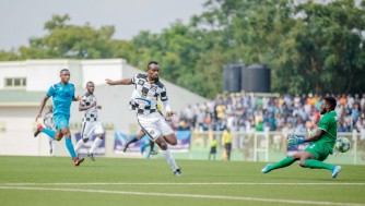 Danny Usengimana yafashije APR FC gutsinda Police FC, Rayon Sports yisubiza umwanya wa kabiri - AMAFOTO
