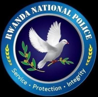 Polisi y'u Rwanda yatangaje ko iri gutanga serivisi ku bashaka kwandikisha impushya no kuzongeresha