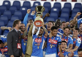 Napoli yatwaye Coppa Italia 2020 yisasiye Juventus ya Cristiano - AMAFOTO