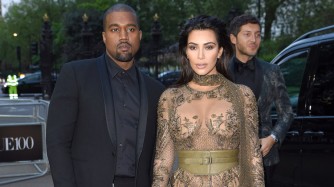 Kim Kardashian akomeje guhanagura ibihuha ry’itandukana n’umugabo we Kanye West