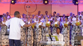 Chorale Christus Regnat yasohoye indirimbo iri mu njyana ya Reggae igizwe n’impanuro umubyeyi aha umwana we-VIDEO