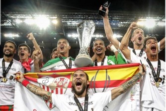 Sevilla yatwaye igikombe cya gatandatu cya UEFA Europa League - AMAFOTO 