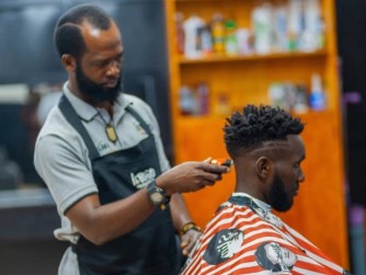 La Familia Barber Shop Salon ifite intego yo kuba iya mbere muri East Africa izanye ibyiza byinshi bitamenyerewe mu Rwanda -AMAFOTO+VIDEO