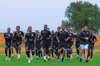 MU MAFOTO: APR FC yatangiye imyitozo ya mbere mu mwiherero