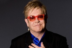 Elton John yemeza ko iyo Yezu aba akiriho aba ashyigikira abatinganyi