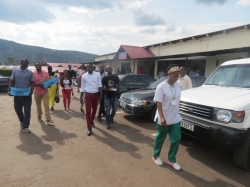 Nyampinga na Rudasumbwa na IPRC Kigali 2014-2015 basuye abana barwariye mu bitaro bya CHUK-AMAFOTO