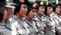 Indonesia: Uburyo bukoreshwa hapimwa ubusugi bw'abakobwa binjira mu gipolisi bwateje ikibazo