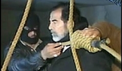 Yatoye umugozi wicishijwe Saddam Hussein yikinira none ugiye kumukiza