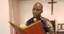 Prophet Sibomana Samuel yatumiye Israel Mbonyi mu giterane cyo gufungura itorero “Shekinah Glory Church”muri Uganda  