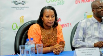 BURKINA FASO:  Minisitiri Nyirasafari Esperance yatanze ikiganiro mu iserukiramuco rya FESPACO -AMAFOTO