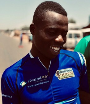 CYCLING: Mugisha Moise yafashije u Rwanda kubona umudali wa Zahabu muri shampiyona ya Afurika-AMAFOTO