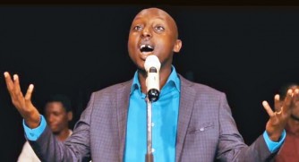 Kwibuka25: “Wasanze tumeze nk'umugore wasenzwe uduhembuza urukundo” Aime Uwimana mu ndirimbo ‘Ishimwe nirikure’-VIDEO