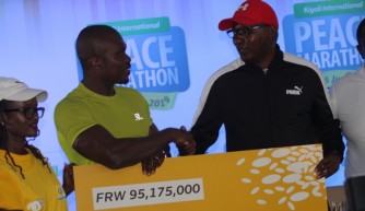 MTN Rwanda yatanze amafaranga arenga 95,000,000 FRW muri Kigali International Peace Marathon 2019