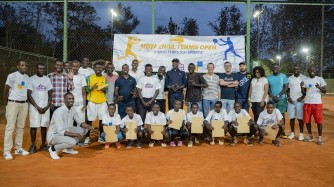 Kigali: Hasojwe irushanwa rya Tennis ryiswe “Rising Through Sports” ryahaye Scholarships abana 8