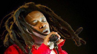 Natty Dread yavuze uko abagore yararanye nabo bamwibye impano yahawe na Bob Marley - VIDEO